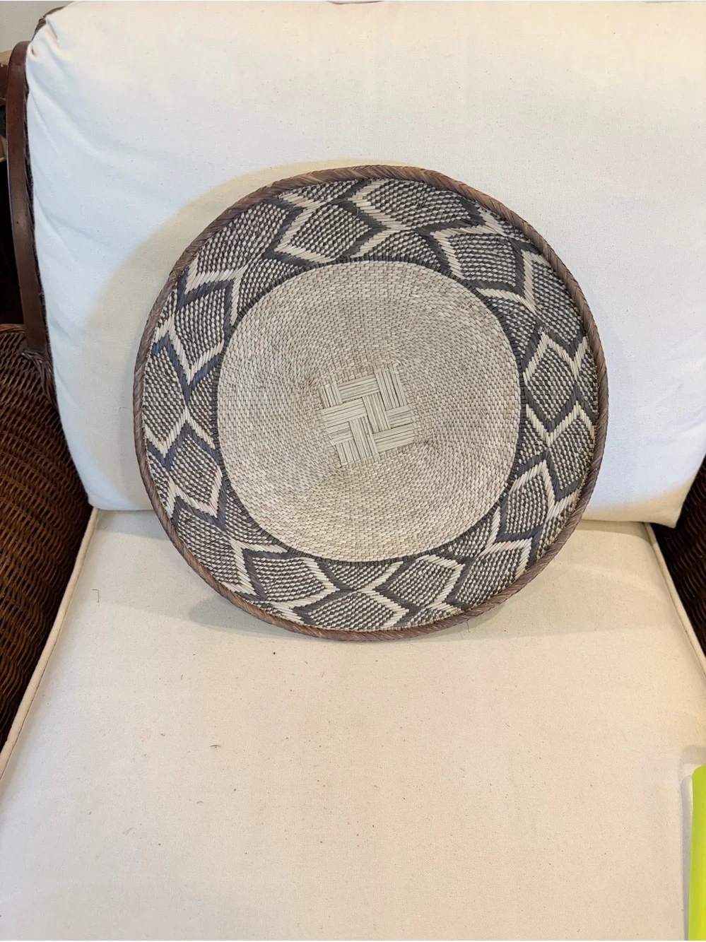 NEW Africa Woven Basket. Made by the Binga people of Zambia/Zimbabwe !Beautiful!